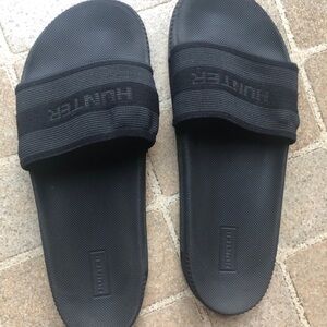 woman’s hunter slides